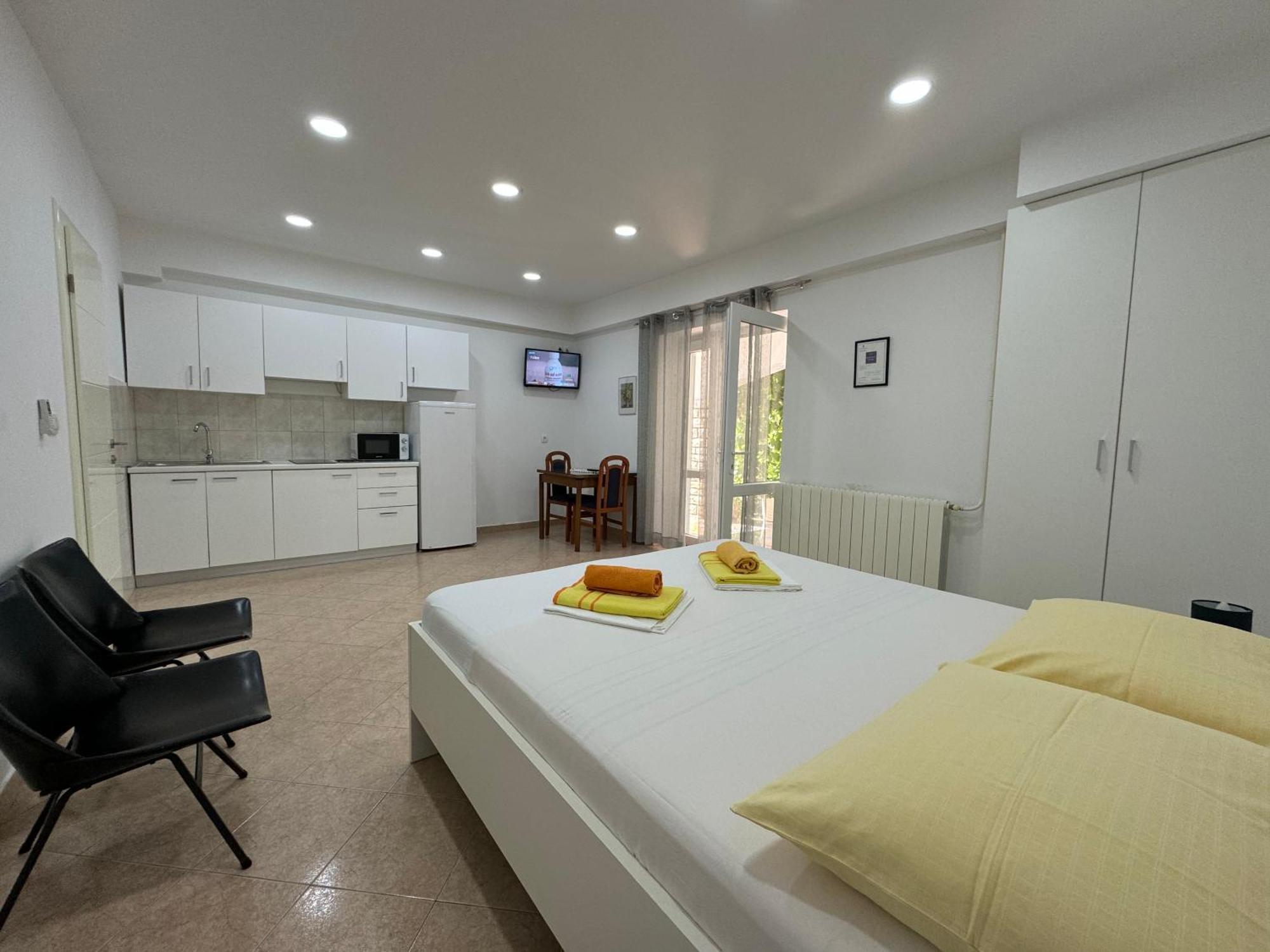 Emanuela 2 Apartment Novalja Exterior photo